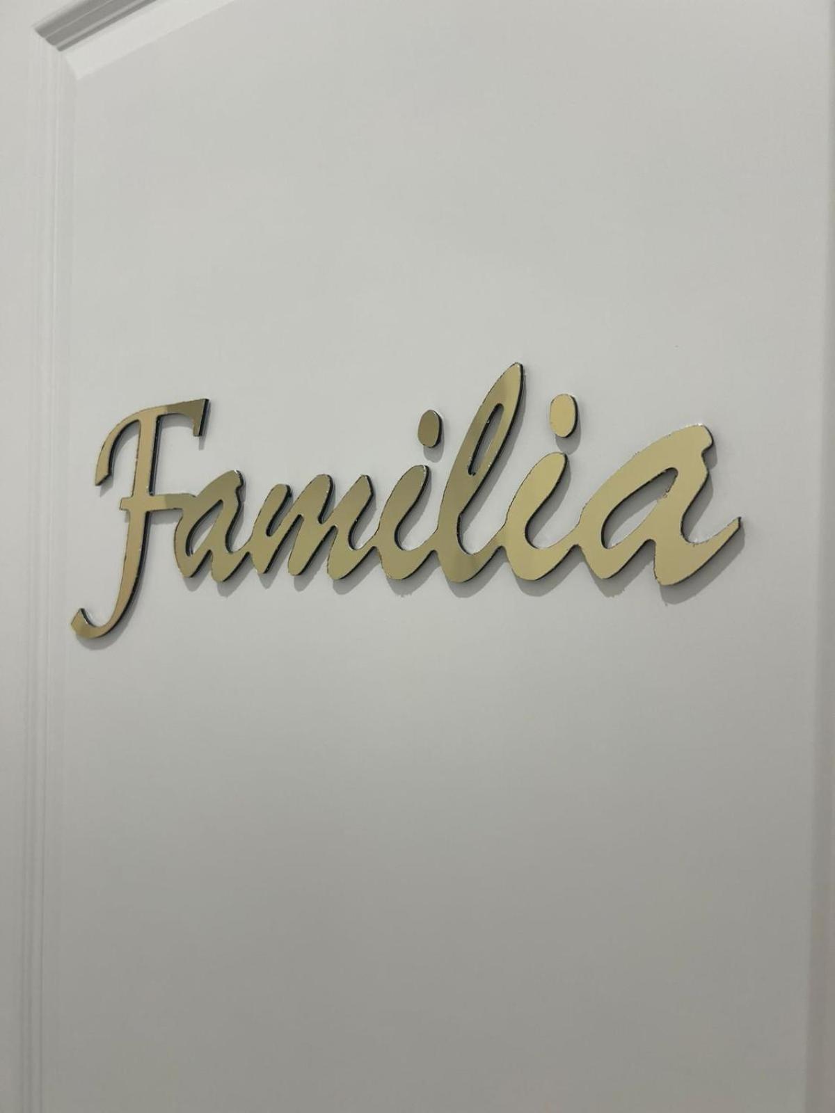 Familia Hotel Napoli Bagian luar foto