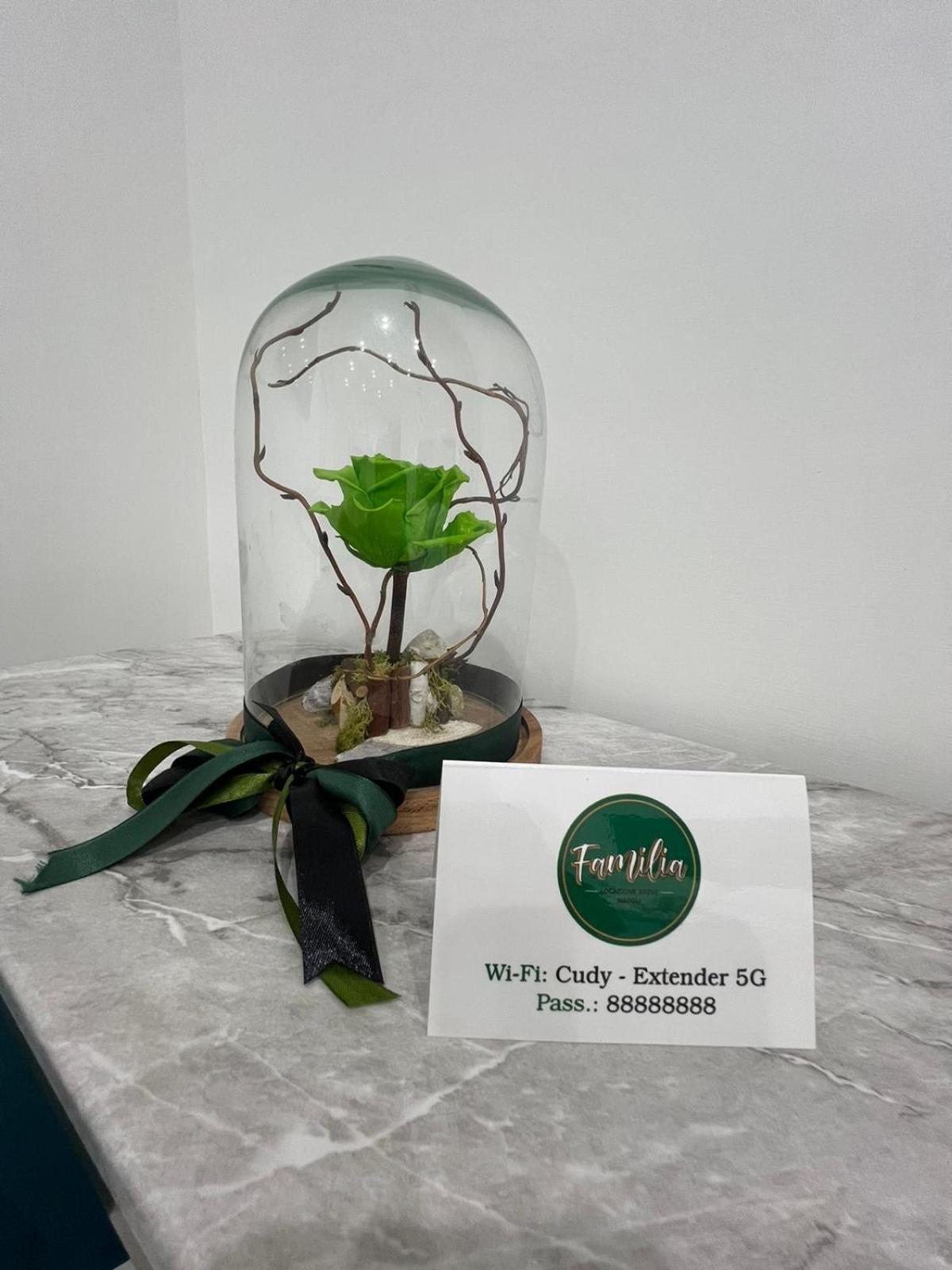 Familia Hotel Napoli Bagian luar foto